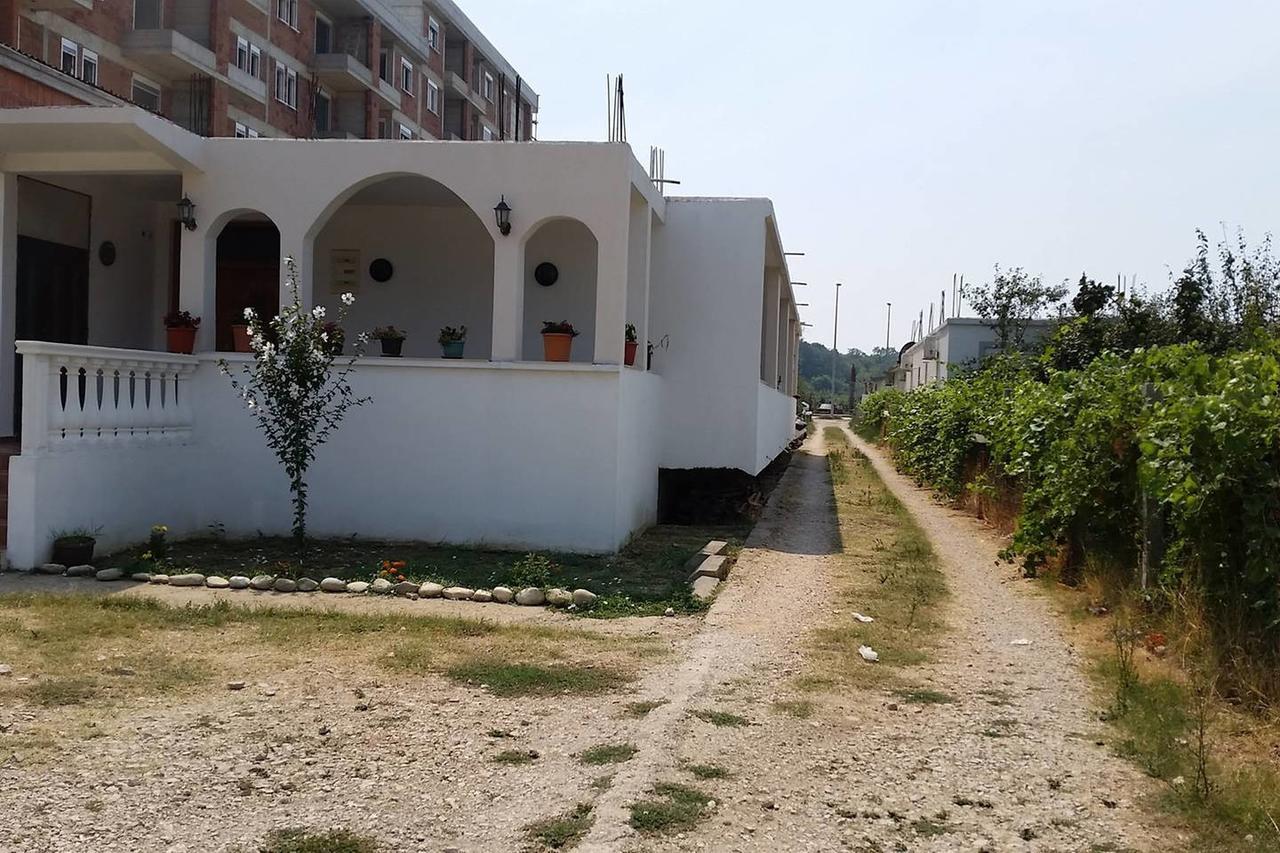 Rooms Ajllin Ulcinj Exteriör bild